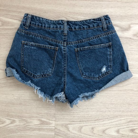 Forever 21 Womens Distressed cut-off Dark blue Denim shorts Size 26 - Picture 2 of 5